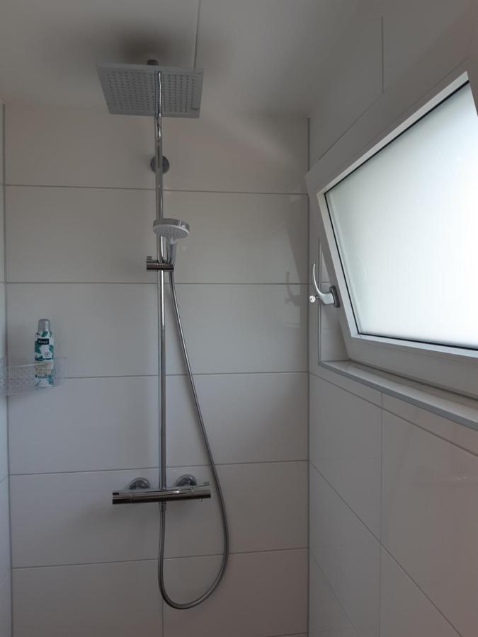 Nieuwe Beachbungalow Aan Ijsselmeer 39 24 Four Seasons 莱米尔 外观 照片