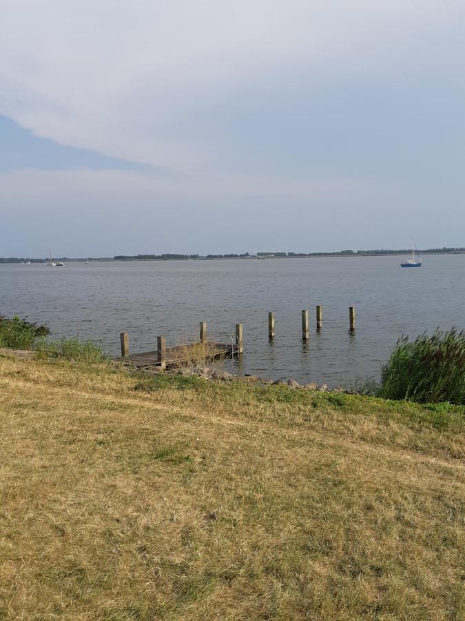 Nieuwe Beachbungalow Aan Ijsselmeer 39 24 Four Seasons 莱米尔 外观 照片