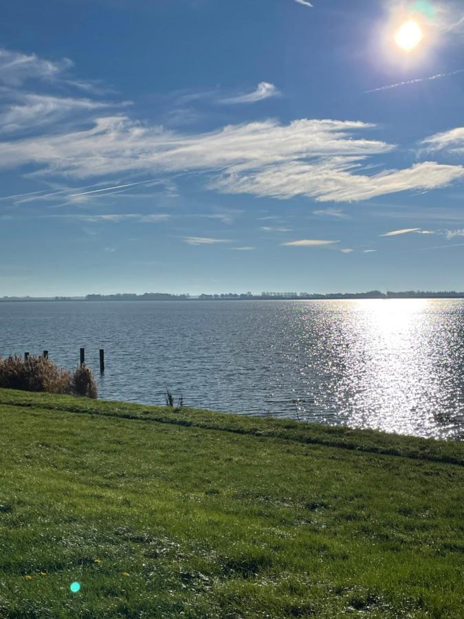 Nieuwe Beachbungalow Aan Ijsselmeer 39 24 Four Seasons 莱米尔 外观 照片