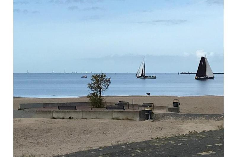 Nieuwe Beachbungalow Aan Ijsselmeer 39 24 Four Seasons 莱米尔 外观 照片